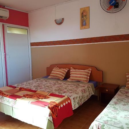 Sikamifer Quatre Bornes Bagian luar foto